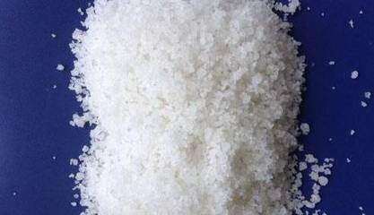 工业盐兑水助吐沙 福州黑心商家行径背后的食品安全隐患